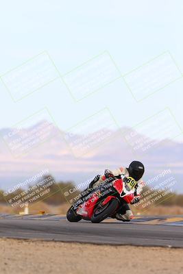 media/Feb-08-2025-CVMA (Sat) [[fcc6d2831a]]/Race 9-Amateur Supersport Middleweight/